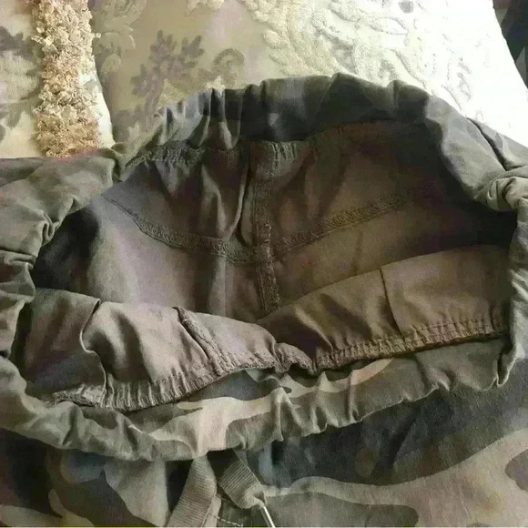 The Clothing Cove Camo Pants  Cuffed Hem Stretch Drawstring Italy - Picture 8 of 10